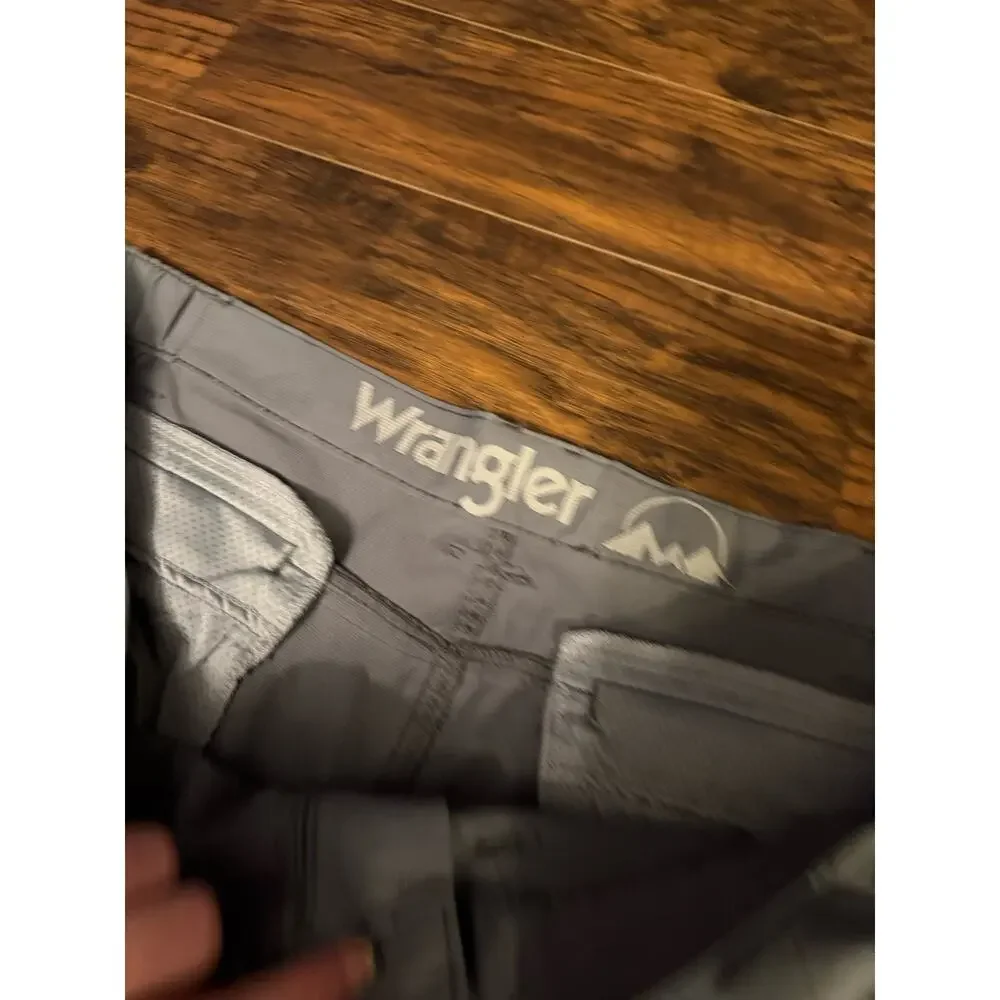 Wrangler ATG Outdoor Hiking Shorts Men’s 48 Gray Zip Utility Performance